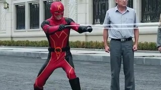 Jika terus berubah seperti ini, bahkan One Punch Man tidak akan mampu mengalahkannya.