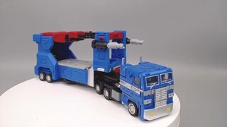 The story behind the toys, Transformers NA Diaclone Ultraman Knows the Sky