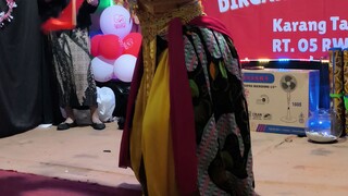 Aulia kebaya