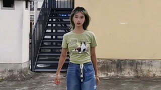 【ABCD-林娜琏】穿了衣柜里最辣的一套衣服被朋友说完全是幼儿园穿搭...