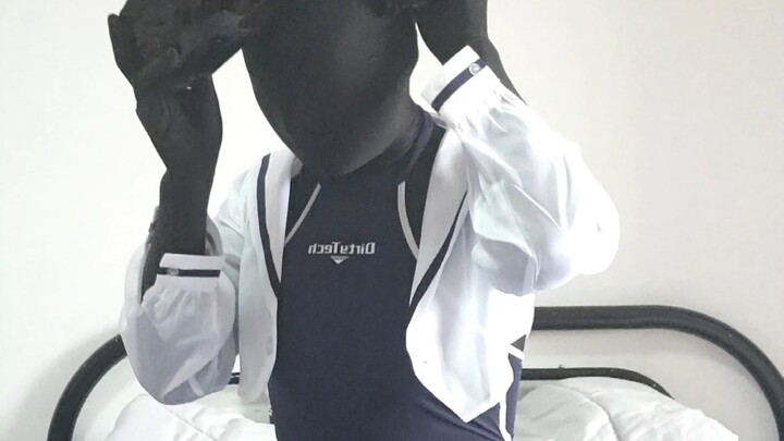 Let me take off the black hood too so you can see clearly!