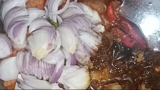 ডিম দিয়ে  ডাল ভুনা
