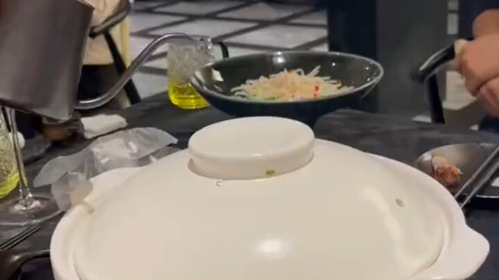 Nhân viên phục vụ nói món này hiệu quả tốt nên bảo tôi quay lại một chút