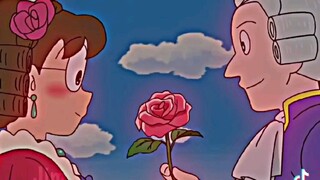 Mẹ của Nobita khi tháo kính ra :3