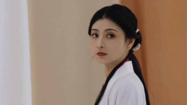 Apakah kostum tradisional masih oke?
