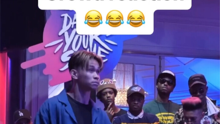 Vũ đạo đường phố đẳng cấp vương giả, anh chàng phối nhạc quá đỉnh!