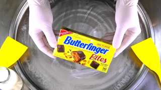 ไอศกรีมโรล วิธีทำ ไอศกรีมโรล Butterfinger Bites กับช็อกโกแลตและเนยถั่วลิสง