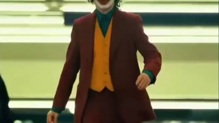 خدعة مهرّج وهمية أثارت الذعر، لكنها حلت أزمةً حقيقية.