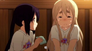 无论多么悲伤的画面配上这个BGM都会很难蚌