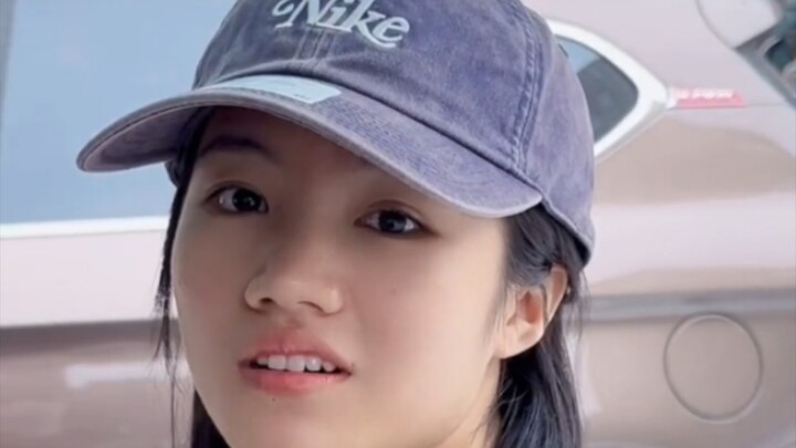 ทุกคนพูดว่าชาติที่แล้วเธอช่วยกาแล็กซีไว้ แต่ไม่มีใครรู้หรอกว่าชาตินี้เธอช่วยฉันไว้ — มุมมองของพี่ชาย
