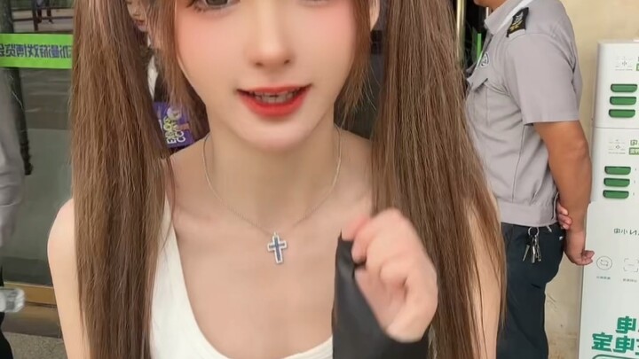 Guess what the security guard was thinking?