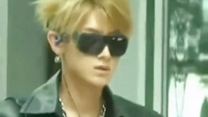 Early Huang Zitao should have been preserved as a specimen.