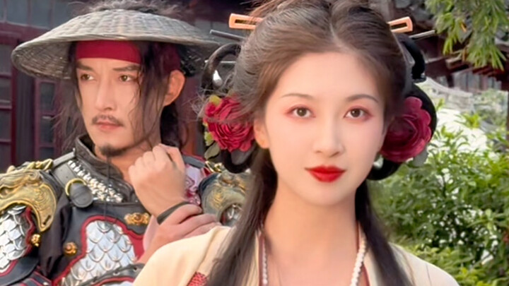 This is what it felt like for a young lady in ancient times to go shopping with her guards
