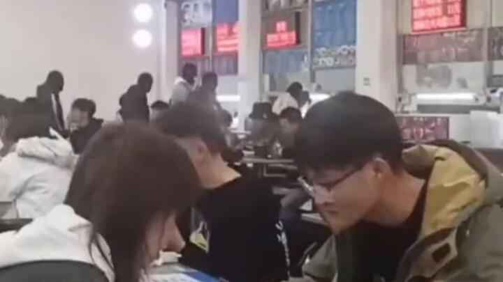 Penurunan suhu yang tiba-tiba telah mengeluarkan potensi para siswa!