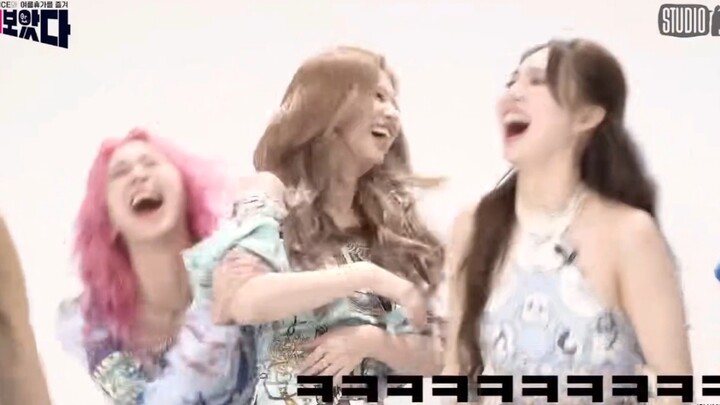 Momo successfully joins BTS; Jisoo is so thrilled she starts stomping her feet—so cute!
