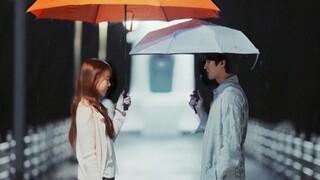 韩剧的画面文字感绝了！一把伞就能拍出顶级救赎！