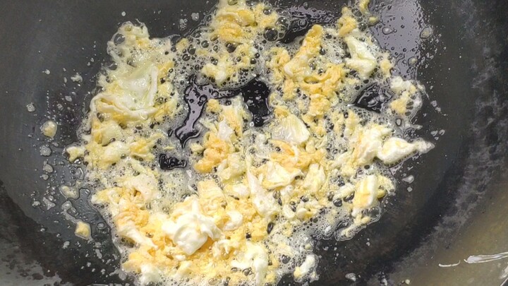 Không ai hiểu tiết kiệm hơn tôi cả.