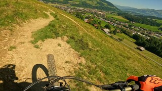 “这个世界上有太多美好的地方等着我们去发现.”