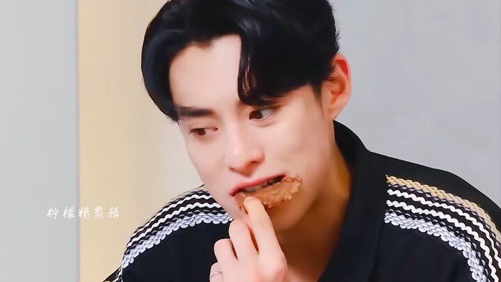 กิน! กิน! ดูกาก้าซวนกินข้าวไปสามชาม! ช่วยด้วย! กินได้จริงๆ! หวังเหอตี้