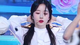 Cô ấy thực sự có nét dịu dàng của một người chị gái, ai mà biết được?! Một bức ảnh chụp theo chiều n