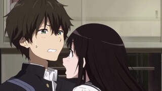 Oreki Houtaro ผู้ไม่กลัวสิ่งใดบอก Chitanda Eru ว่าเขาขี้สงสัยและมีแขนที่โหด*ม