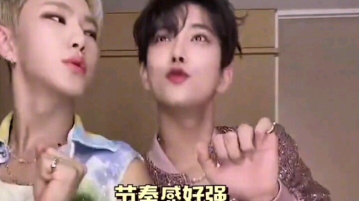 ฉันเรียนท่ามือของอูยองอูได้แล้ว! ขาดแค่การส่งรหัสลับให้คุณสามีภรรยาทั้งหลายเท่านั้น!