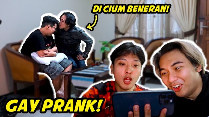 PRANK PACARAN GAY DI DEPAN FANO IYOK !