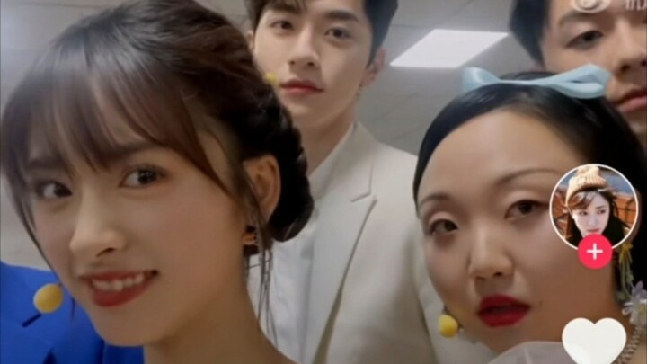 ต่างประเทศ [TikTok] นักแสดงสายวัยรุ่นแห่งวงการบันเทิงจีนที่ทำให้ชาวเน็ตเกาหลีฟินจนคลั่ง