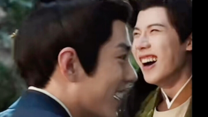 Hilarious!!! Are the behind-the-scenes clips this funny too?! Hahaha, thanks to those platform-soled
