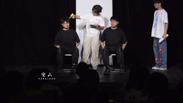 The several little mistakes made by the performing twins are so cute!!!