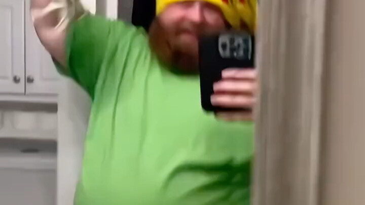 “Dave điên cuồng, anh ta lại đến rồi”