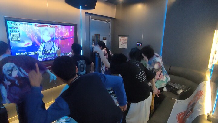 Mẹ Ohno ơi, đống lửa này biên độ gì vậy mọi người?