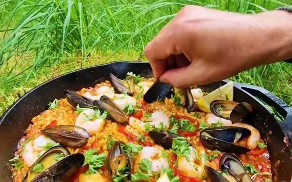 【Nhà bếp trên núi】Cơm hải sản giữa rừng🔥