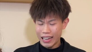 How do you let your girlfriend see it accidentally?