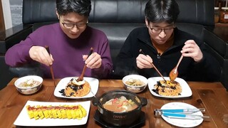형! 우리 김치볶음밥 해먹을까? 김치볶음밥 먹방~! (된장찌개, 계란말이) Kimchi fried rice Mukbang / Korean Food Recipes