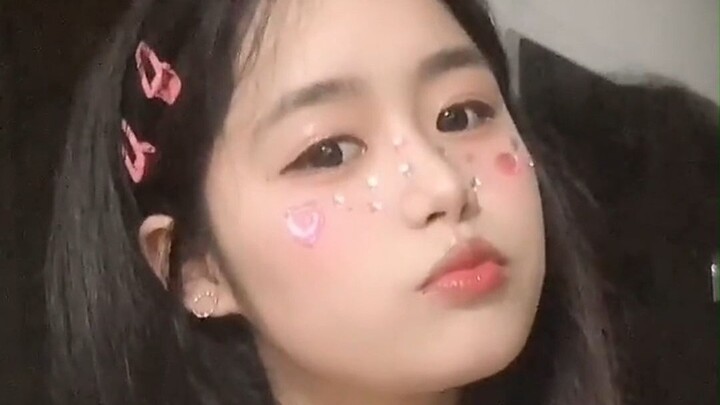 【Siêu ngọt】Đã tìm ra ID của cô gái làm nước sốt, không dùng chỉnh sửa vẫn đẹp hơn | Đặc biệt dịp Val