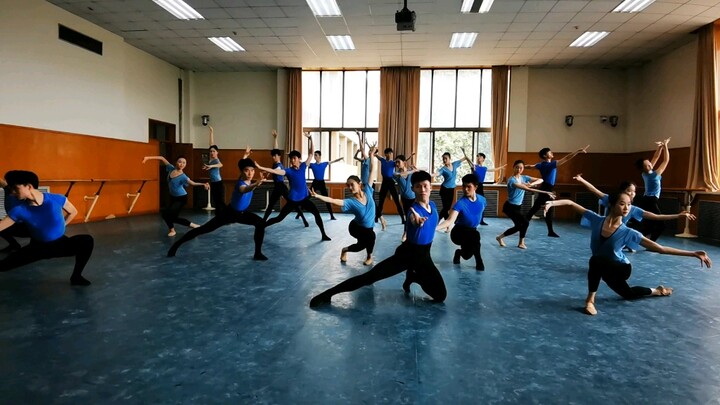 Izinkan saya menunjukkan versi latihan kelas yang paling realistis. Kursus akhir keterampilan dasar 