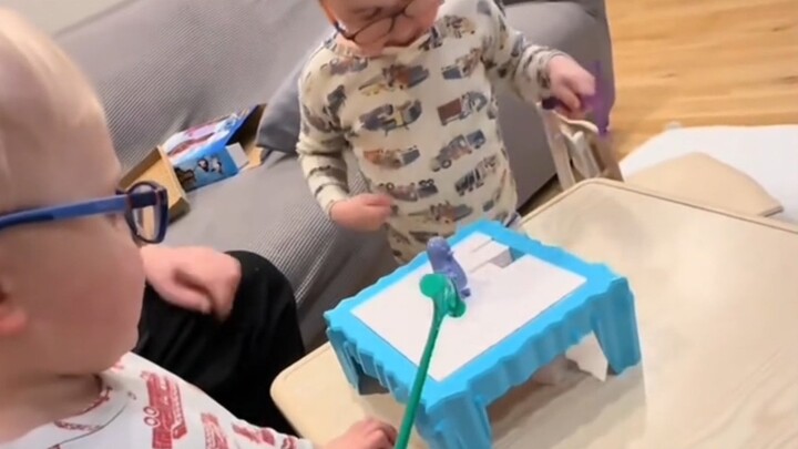 เมื่อในครอบครัวมีลูกสองคนที่มีนิสัยแตกต่างกัน