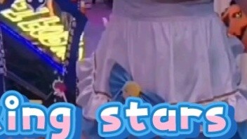 Dancing stars on me! It’s time for the dance we must do every Halloween~!