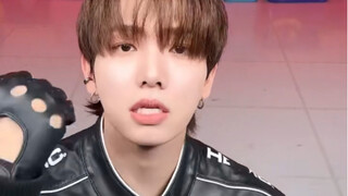 【明宰铉】心甘情愿被这种男的骗钱！坏男人完全统治区啊！外网洋抖挑战