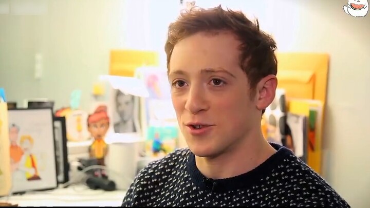 Know three things and do three things? Ariana Grande is dating a married man who looks like her brot