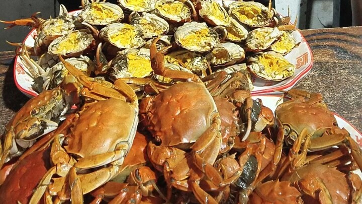 A luxurious feast—just keep munching away!