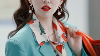 Oh my god, I bought clothes online and went to the crew to film. This textbook retro outfit is amazi