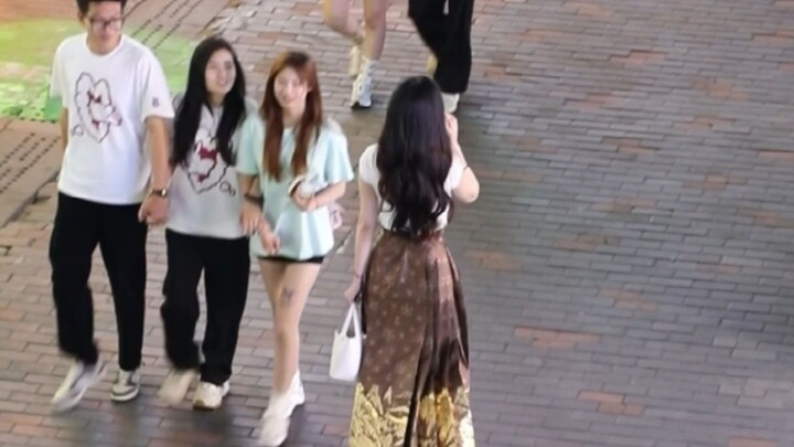The high rate of returning eyes is not my Chinese horse-faced skirt that has been passed down for hu