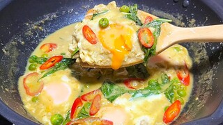 เคยกินไหม ไข่ลาวาแกงเขียวหวาน ทำไว้กินอุ่นๆที่บ้าน รสชาติออกมาอร่อยมากๆ Green curry with eggs.