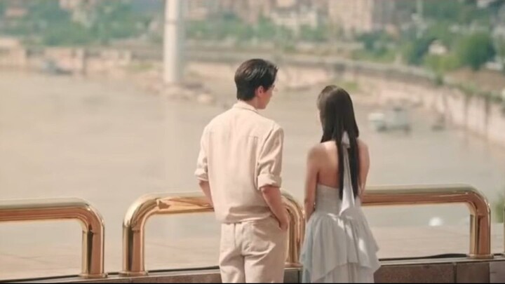 Cặp đôi ghét nhau như chó mèo bị ép kết hôn ai ngờ lửa gần rơm lâu ngày cũng bén