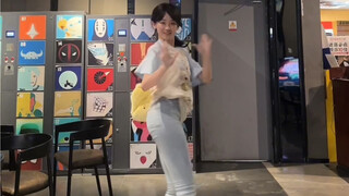 هزّها~ في النصف الثاني، دعوني أرقص لكم يا من تتابعونني وأنا أغني!