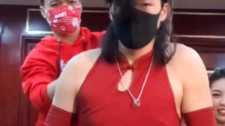 【ซินรีวิว】พอมีแฟนคลับหลักล้านแล้วอย่าให้ฉันแต่งตัวเป็นผู้หญิงอีกเลยนะ ขอเปลี่ยนเป้าหมายหน่อยได้ไหม!!