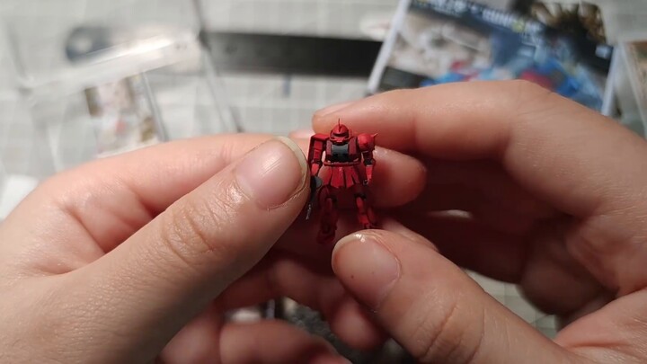 Ini mungkin kotak Gundam terkecil kan? Rasio sekecil 1/1700