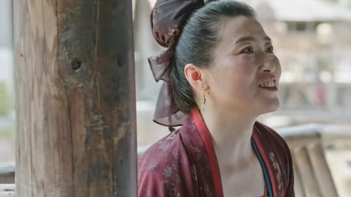 Ibu Cunhua datang membantu putrinya kencan buta!